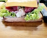 Foto langkah ke 5 dari resep Sandwich Roti Gandum.