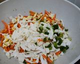 Foto langkah ke 3 dari resep Bihun Goreng Putih (Jadul/Simple).