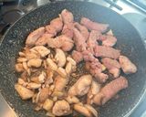 皮蛋蘑菇肉絲拌飯的食譜步驟2照片