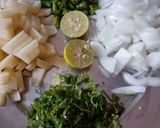 कांदे पोहे (Kande Pohe Recipe In Marathi) रेसिपी स्टेप 3 फोटो 