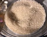 Une image de l'étape 1 de Riz à l aneth et bouillon de gambas.