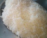 A picture of step 1 of Vegetables fried rice.