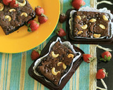 Foto langkah ke 6 dari resep Shiny Crust Fudgy Brownies.