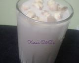 A picture of step 4 of Banana milk shake.