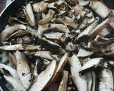 Foto del paso 4 de la receta: Hongos Portobellos salteados