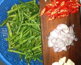 Foto langkah ke 1 dari resep Oseng-oseng kacang panjang.