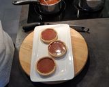 Une image de l'étape 4 de Tartelette chocolat, praliné et caramel.