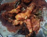 Foto langkah ke 4 dari resep Ayam Goreng Lengkuas.