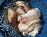 Foto langkah ke 1 dari resep Ayam kentang masak kecap.