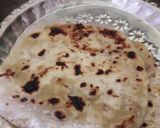 A picture of step 4 of Sattu paratha.