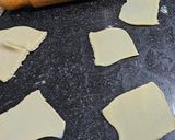 صورة لخطوة 3 من وصفة معجنات الجبنة والسمسم المقرمشة اللذيذة 😋😋