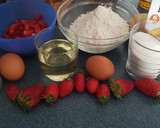 Foto del paso 1 de la receta: Bizcocho de fresas 🍓