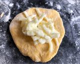 Hình bước làm 3 của món Bánh Bí Đỏ Phô Mai Nướng / Cheesy Pumpkin Mini Buns