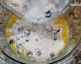 รูปขั้นตอนการทำที่ 4 ของ บลูเบอรี่มัฟฟิน สูตรทำง่าย อร่อยด้วย Blueberry Muffins