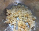 Foto langkah ke 1 dari resep Banana Energy Ball.