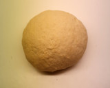 Foto del paso 2 de la receta: Masa para pizza casera, muy sencilla y rápida