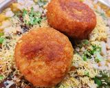 A picture of step 9 of Ragda Aloo Tikki Chaat.