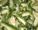 करेला भुजिया (Karela Bhujiya Recipe in Hindi) रेसिपी चरण 1 फोटो