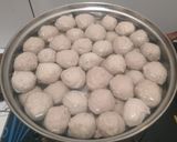 Foto langkah ke 8 dari resep Bakso Sapi Kenyal Renyah Alami.