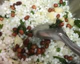 A picture of step 3 of Sabudana with green matar.