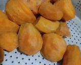 Foto langkah ke 1 dari resep Bola bola ubi orange crispy.