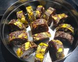 ખજૂર  રોલ્સ(khajur rolls recipe in Gujarati) રેસીપી સ્ટેપ5ફોટો