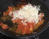 A picture of step 3 of Cheese, egg and tomato.