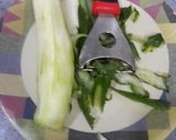 A picture of step 1 of Cucumber cooler.
