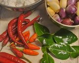 Foto langkah ke 1 dari resep 371. BUMBU URAP SANGRAI untuk 10 porsi.