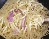 A picture of step 2 of Linguine allo speck.