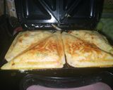 A picture of step 5 of Chicken egg sandwiches.