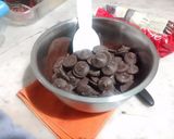 Foto del paso 2 de la receta: Huevos y gallinas de chocolate