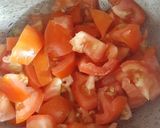 A picture of step 1 of Tomato thokku.