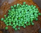 A picture of step 8 of Restaurant Style Matar Paneer.