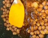 A picture of step 2 of Samosa Modak.