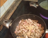 Foto del paso 2 de la receta: Tarta de pollo, bacon y setas 🍄