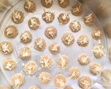 Foto langkah ke 6 dari resep Kue kering sagu keju.