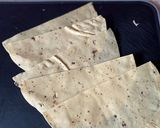 A picture of step 1 of Masala papad cone.
