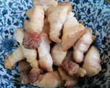 รูปขั้นตอนการทำที่ 2 ของ หมูสามชั้นตุ๋นน้ำแดง