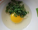 Foto langkah ke 2 dari resep Telur Dadar Crispy.