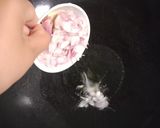 Foto langkah ke 3 dari resep Tumis kepah Asin pedas.
