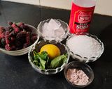 A picture of step 1 of Mulberry Mojito.