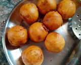 A picture of step 4 of Cheese aloo bonda /cheese potato bonda.