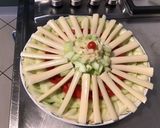 Une image de l'étape 6 de Salade de concombres, tomates, coeurs de palmier au persil et crème de balsamique.