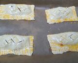 Foto langkah ke 7 dari resep Puff Pastry Beef Spicy.