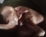 Foto langkah ke 1 dari resep Rawon Ayam.