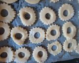 Azonnal omlós puha linzer baracklekvárral 🍹🍸🍹 recept fázis 3 fotója