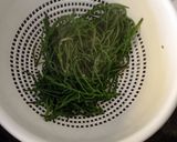 Foto del passaggio 2 della ricetta Salicornia fritta