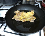 Foto del paso 4 de la receta: Muslo de pollo a la plancha con guarnición de brócoli salteado
