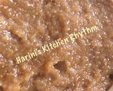 A picture of step 2 of Anjeer halva.